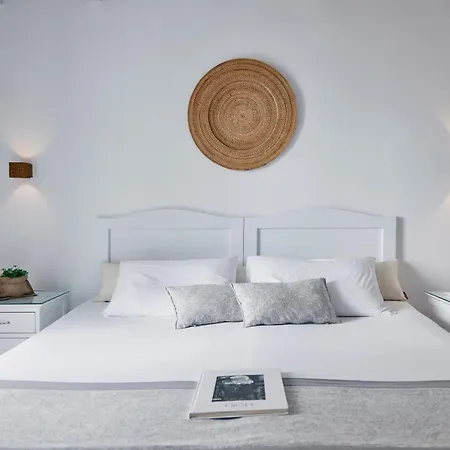 Kalergis Aparthotel 4*