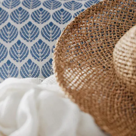 卡勒吉斯公寓酒店 4*